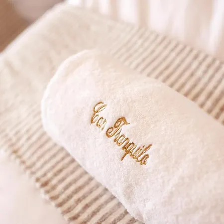 Tranquilo - By Emerald Villa *